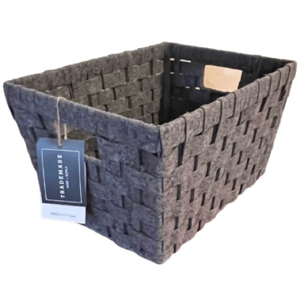 NWT-One Design Home Versatile Woven Felt Storage Basket. Gray